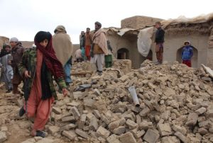 مئات القتلى والجرحى جراء زلزال يضرب أفغانستان