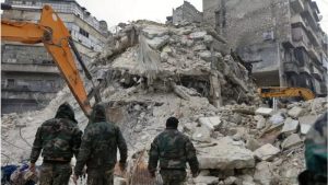 زلزال تركيا وسوريا يخلف أكثر من 4800 قتيل ونحو 24 ألف جريح حتى الآن