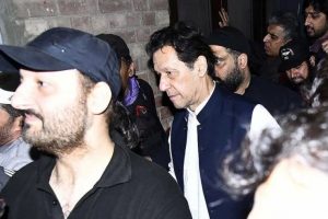 باكستان.. المحكمة العليا تأمر بالإفراج “الفوري” عن عمران خان
