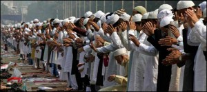 India Muslims Angry Over `Eid Holiday Ban