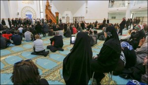 Mosques in France open their doors to public
