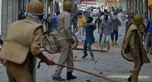Indian, Pakistani troops exchange fire in Kashmir