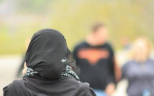 UK: Hijab-wearing primary girls to be questioned