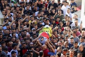 Palestinian teen shot by Israeli forces dies