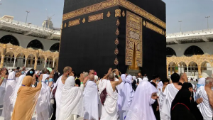 Saudi tourist visa holders now allowed to perform Umrah: Ministry