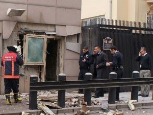 ترکی کے شہر استنبول میں امریکی قونصل خانے پر حملہ