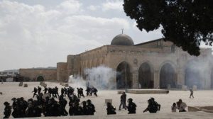 بیت المقدس: مسجد اقصٰی میں مسلسل تیسرے روز جھڑپیں