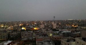 اسرائیل کا غزہ پر بہ یک وقت فضائی اور زمینی حملہ