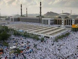 آج وقوف عرفہ، منی میں دنیا کی سب سے بڑی خیمہ بستی آباد