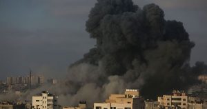اسرائیلی بمباری سے غزہ میں ثقافتی مرکز تباہ، 18 فلسطینی زخمی