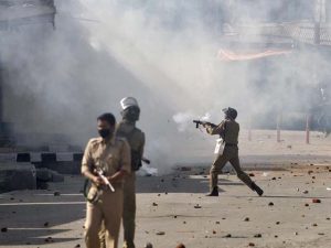 مقبوضہ کشمیر میں ایک ماہ کے دوران 21 کشمیری شہید، 310 زخمی