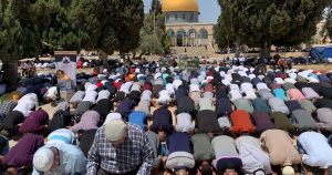 قبلہ اول میں نماز جُمعہ کے اجتماع میں 50 ہزار فلسطینیوں کی شرکت