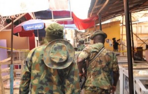 Suicide bombers strike Nigeria phone market