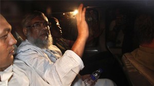 Bangladesh executes two senior opposition leaders