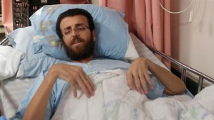 Hunger-striking Palestinian journalist on brink of death