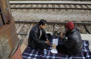 Afghans refugees return but struggle to feel at home