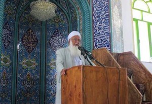 مولانا گرگیج خواستار برگزاری نمازجمعه شهروندان اهل سنت در بجنورد شد