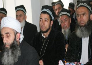 تشدید مقابله با شعائر اسلامی در تاجیکستان