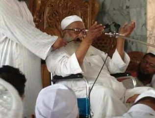 استاد برجسته‌ی دارالعلوم دیوبند درگذشت