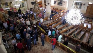 انفجار در دو کلیسای مصر ده‌ها کشته و بیش از 100 زخمی برجا گذاشت