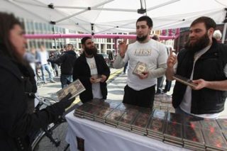 ممنوعیت توزیع قرآن کریم در اماکن عمومی سوئیس
