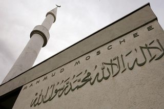 مسلمانان سوئد خواستار پخش اذان شدند