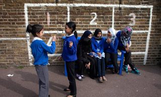 هشدار اتحادیه معلمان انگلیس درباره ممنوعیت حجاب در مدارس