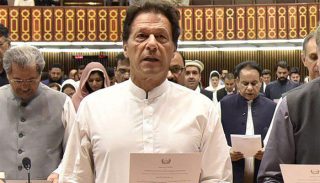 رهبر حزب «تحریک انصاف» نخست‌وزیر پاکستان شد