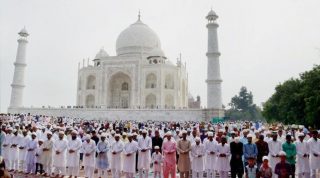 اقامه نماز در مسجد تاج‌محل هند ممنوع شد