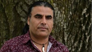 مرد افغان که با شجاعت خود از کشتار بیشتر مسلمانان در حادثۀ تروریستی نیوزیلند جلوگیری کرد