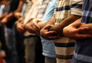بازداشت گروهی از نمازگزاران اهل‌سنت در اهواز
