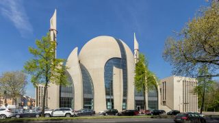 طرح دریافت مالیات مسجد از شهروندان مسلمان در آلمان قوت گرفت