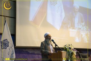 شرع، عقل و منطق حکم می‌کنند که امت اسلام با هم متحد باشد