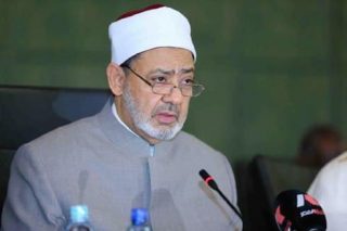 وعده الازهر برای پیگرد قانونی توهین‌کنندگان به پیامبر اکرم صلی‌الله‌علیه‌وسلم