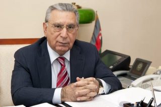 چراغ سبز اهانت به احساسات مذهبی را پایان دهید/ اسلام را فارغ از کلیشه‌ها مطالعه کنید