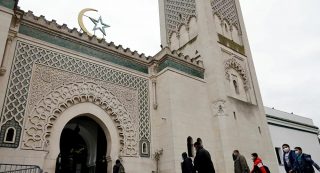 تعطیلی ۹ مسجد در فرانسه به بهانۀ «مبارزه با جدای‌طلبی اسلامی»