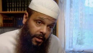 تمدید حکم حبس یک روحانی مسلمان الجزایری توسط دادگاه استرالیا