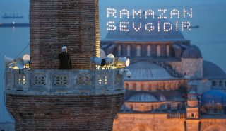 طنین‌ نخستین اذان رمضانی پس از ۸۶ سال در مسجد ایاصوفیه