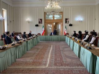 سفر هیئت طالبان و نمایندگانی از دولت افغانستان به تهران