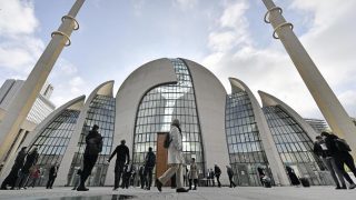آلمان مجوز پخش اذان از مسجد شهر کلن را صادر کرد
