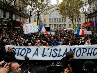درخواست ۲۵ سازمان فرانسوی برای لغو قانون ضد اسلامی این کشور