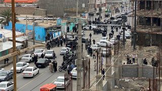 مدارس دینی، علما و طوایف سیستان‌وبلوچستان محاصرۀ مسجد جامع مکی زاهدان توسط نیروهای نظامی و امنیتی را محکوم کردند