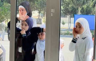 عفو بین‌الملل: جمهوری آذربایجان «محدودیت‌های تبعیض‌آمیز حجاب» را لغو کند