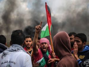 غزہ: پر امن مظاہرین پر اسرائیلی فوج کی فائرنگ، چار شہید، 700 زخمی