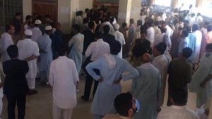 توہین رسالت کے ملزم کو پشاور میں جج کے سامنے گولی مار کر ہلاک کر دیا گیا