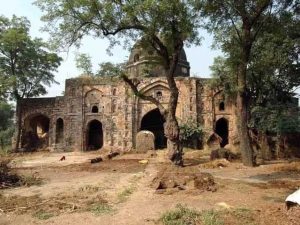 بھارت میں سیکڑوں و تاریخی مساجد مندروں، گوردواروں میں تبدیل