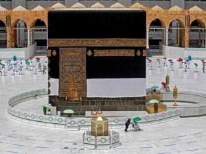 سعودی عرب کا عمرہ کی جلد مرحلہ وار بحالی کا اعلان