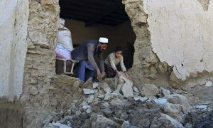 افغانستان میں 6.1 شدت کا زلزلہ، کم از کم 130 افراد ہلاک