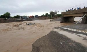 بلوچستان میں مسلسل بارشوں سے سیکڑوں افراد محصور، کراچی میں 4 افراد جاں بحق