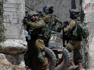 مقبوضہ مغربی کنارے میں اسرائیلی فورسز کی فائرنگ، 2 فلسطینی نوجوان شہید